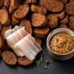 Гренки ржаные Бородинские со вкусом "Сало с горчицей"  шт. 0,5 кг/ "Чикорн"